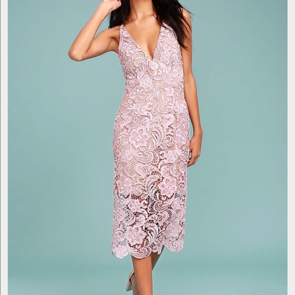 Lulu’s blush lace bodycon midi dress NWOT